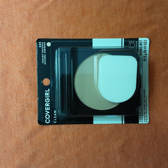 COVERGIRL | Makeup | Covergirl Clean Powder Foundation | Poshmark